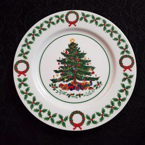 Vintage Artmark Christmas plate (1985)